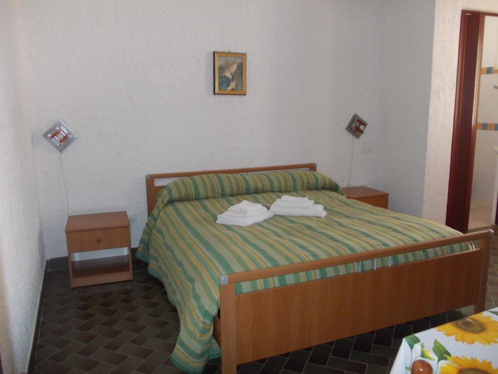 B&B Il Girasole Noto Szoba fotó